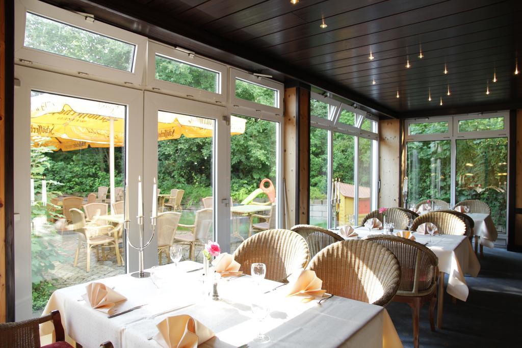Relexa Hotel Bad Salzdetfurth Exteriör bild