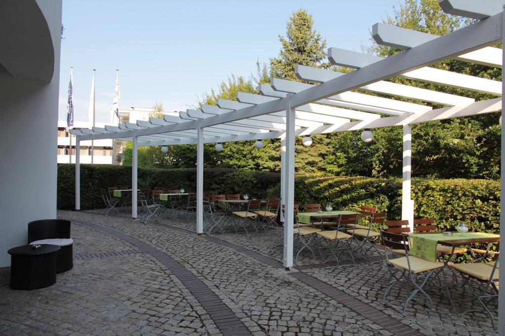 Relexa Hotel Bad Salzdetfurth Exteriör bild