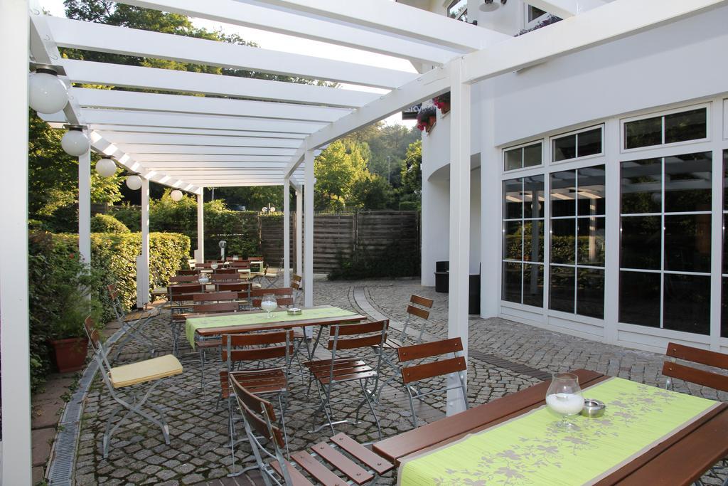 Relexa Hotel Bad Salzdetfurth Exteriör bild