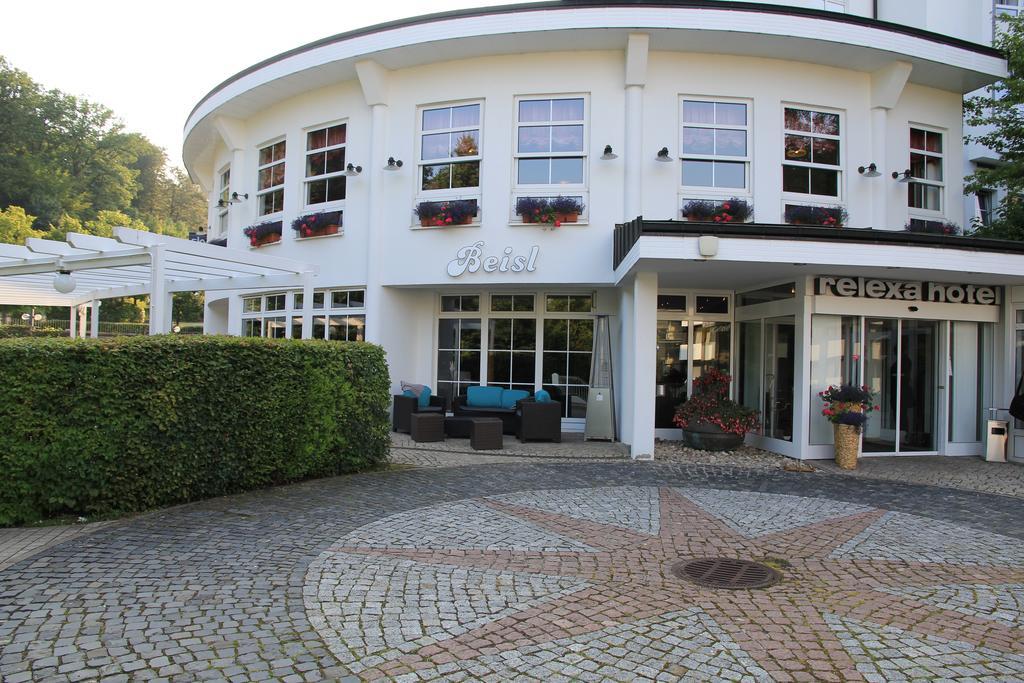 Relexa Hotel Bad Salzdetfurth Exteriör bild