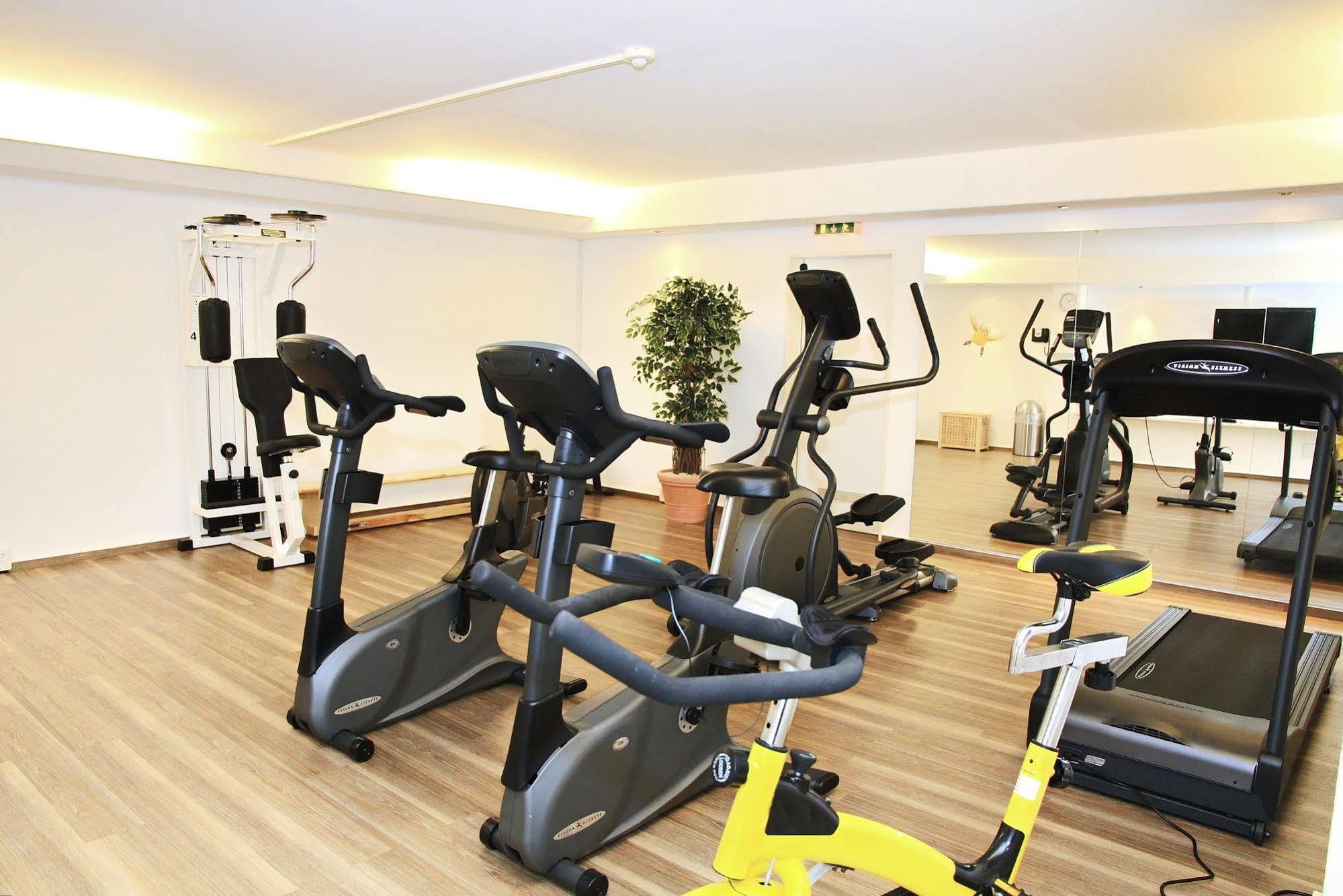 Relexa Hotel Bad Salzdetfurth Exteriör bild